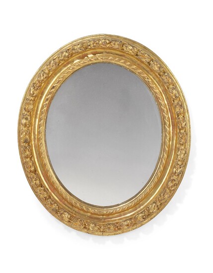 AN ITALIAN GILTWOOD OVAL PICTURE FRAME MIRROR, 18TH/19TH CENTURY