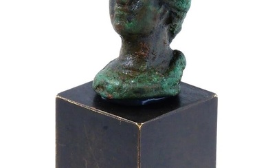ANCIENT ROMAN PATRICIAN BRONZE BUST WITH STAND