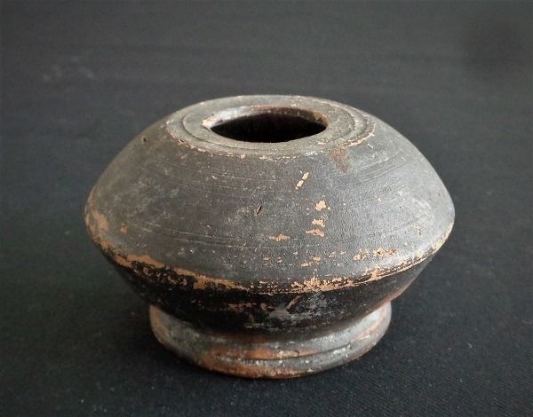 Ancient Greek, Hellenistic Pottery inkwell - intact - 3.8×6.4×0 cm - (1)