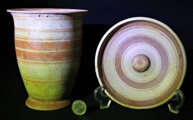 Ancient Greek, Hellenistic Terracotta Lot of two Messapic vessels - 16×8×13 cm - (1)