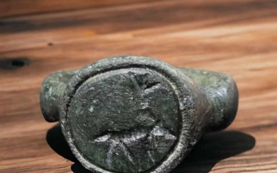 Ancient Roman, Republic Bronze, weird mythical animal Ring