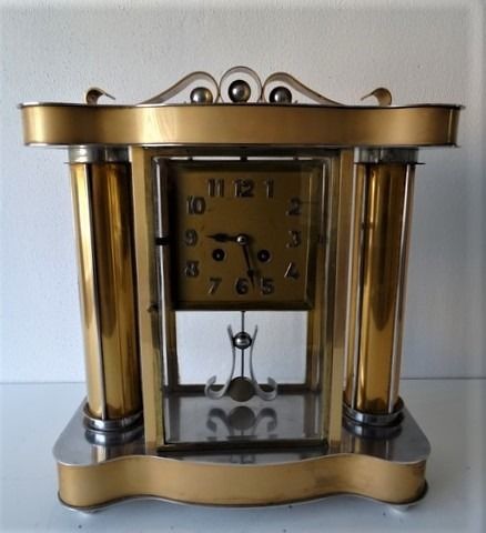 Art Deco Chimney Pendule - Aluminium, Brass, Glass, Spelter - Early 20th century