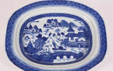 Blue and White Canton Rectangular Deep Platter, 19th Century