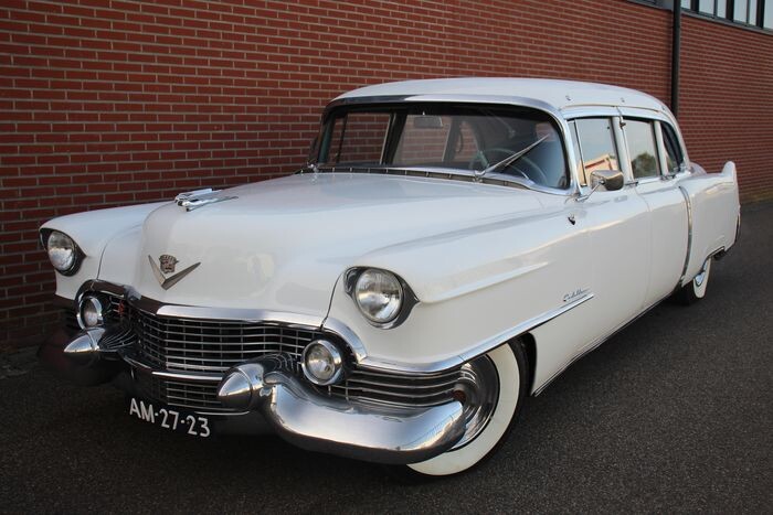 Cadillac - Fleetwood Limousine Sixty Special - 1954