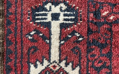 Carpet - 122 cm - 83 cm