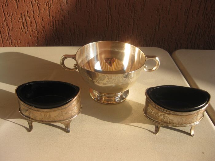 Caster, Sugar bowl (3) - .925 silver - U.K. - Early 19th century