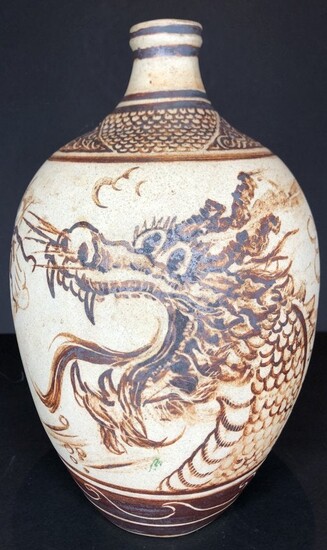 Chinese Cizhou dragon vase
