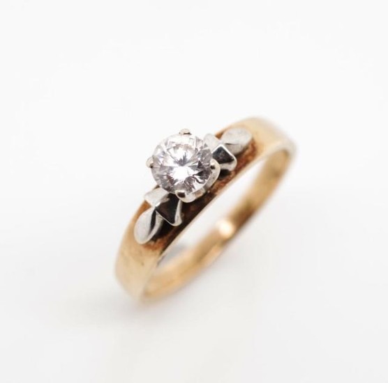 Cubic zirconia and 9ct yellow gold ring marked 9ct. Approx w...