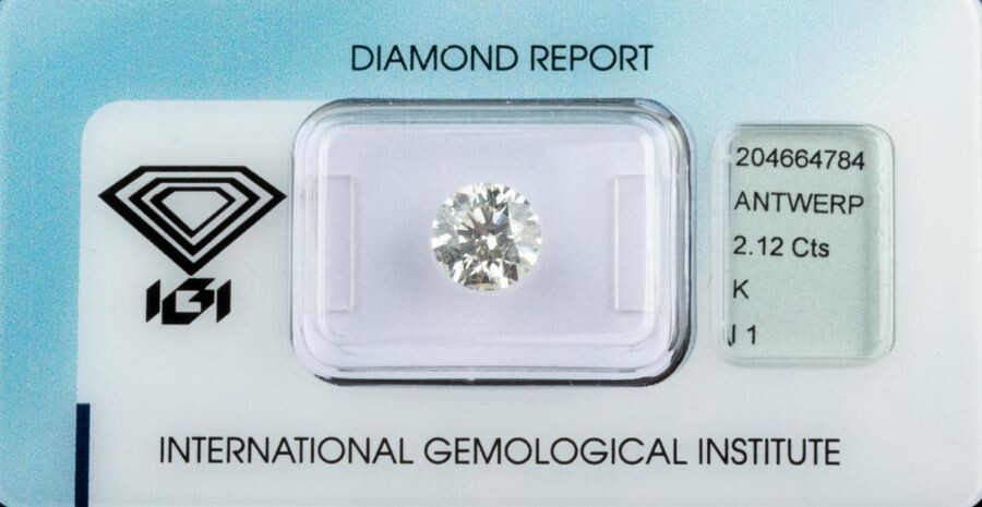Diamant taille rond brillant de 2,12 ct....