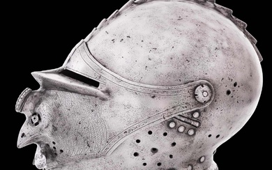 Geschlossener Helm mit seltenem Hahnenkopfvisier, deutsch oder Italien um 1540.