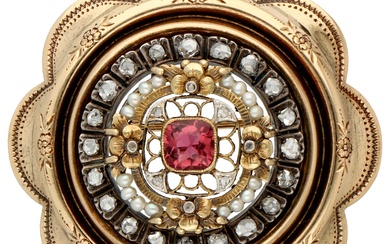 Gold / silver brooch set with approx. 0.70 ct topaz, diamond and seed pearl.