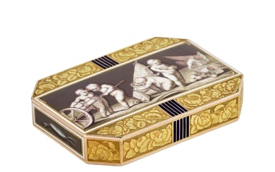 Golden, French snuffbox with enamel grisaille, Empire period.