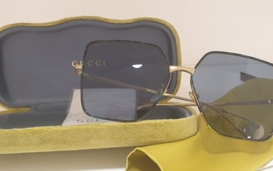 Gucci - GG0436S Sunglasses