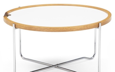 SOLD. Hans J. Wegner: “GE 453”. Tray table with reversible circular plate with resp. Black/white formica, oak edge, wengé handle. – Bruun Rasmussen Auctioneers of Fine Art