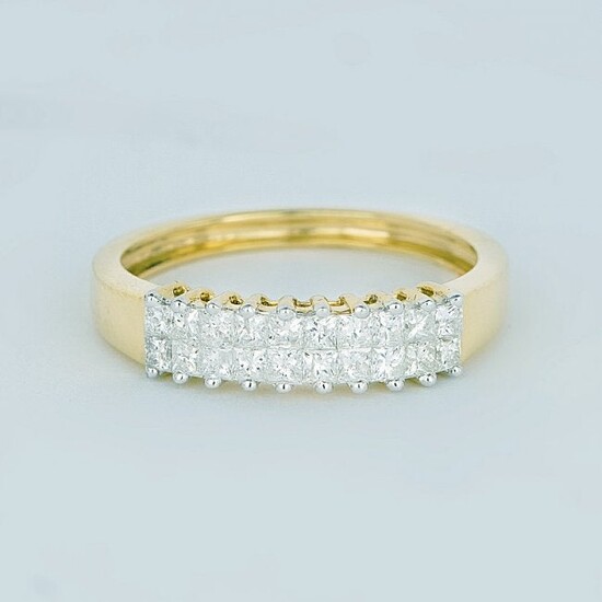 IGI Certified 14 K / 585 Yellow Gold Diamond Ring