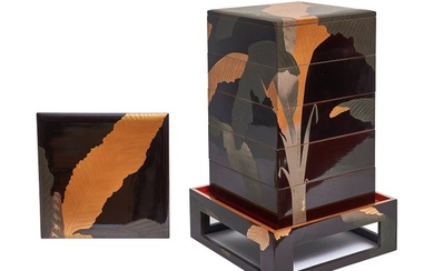 Jûbako 重箱 (picnic box) with from a banana leaves場所 (bashô) design - Lacquer - Japan - Early Shôwa period (Second quarter 20th century)