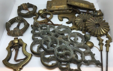 Lot de bronzes comprenant : Lot de marteaux... - Lot 43 - Euvrard & Fabre