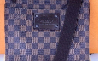 Louis Vuitton Damier Ebene Brooklyn Plate Shoulder Crossbody Bag N41100 A884