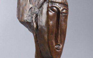 MODIGLIANI Amedeo (1884-1920) (D'après) "Tête de jeune fille à la frange" Epreuve en bronze à...