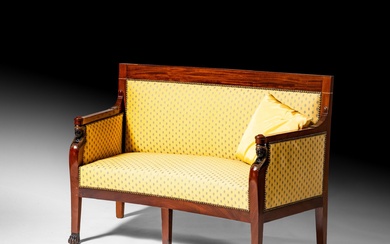 Mahogany and mahogany veneer two-seater sofa. Sheathed... - Lot 143 - Varenne Enchères
