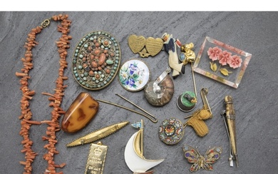 Mixed collection of costume jewellery to include coral neckl...