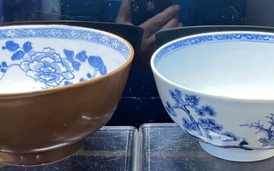 Nanking cargo Bowls (2) - Porcelain - scholar crossing a bridge & Batavian Peony Bowl - China - 18th century