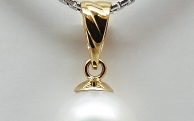 No Reserve Price - Akoya Pearl, Round, 8.88 mm - Pendant Yellow gold