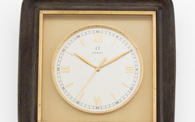 Omega, table clock, "Jumping Second", 17 x 17.5 x 4 cm.