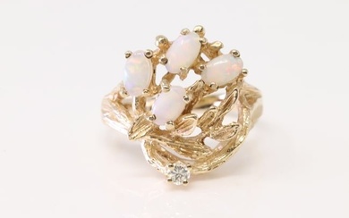 Opal & Diamond Ring 14Kt.