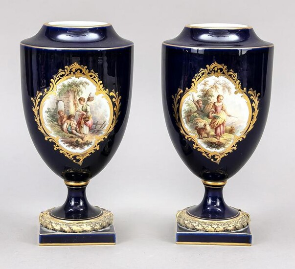 Pair of vases, Meissen, Knauff