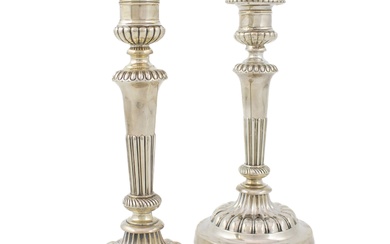 Paire de chandeliers en argent de George III, par Matthew Boulton, Birmingham 1810, forme circulaire...