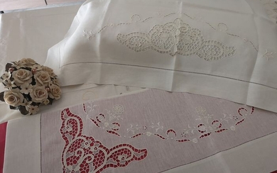 Pure linen sheet with Burano di Venezia embroidery completely by hand. ECRU '265 x 280 cm - Linen - 21st century