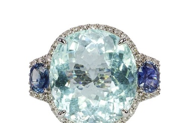 Ring - 14 kt. White gold, IGI Certified 12.14ct Aquamarine 1.03ct Blue Sapphire & 0.48ct Diamond Aquamarine - Diamond