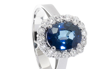 Ring in gold with sapphire and diamonds