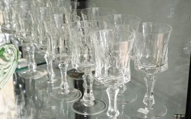 SET OF 10 VILLEROY AND BOCH CRYSTAL GLASSES, LEONARD JOEL LOCAL DELIVERY SIZE: SMALL