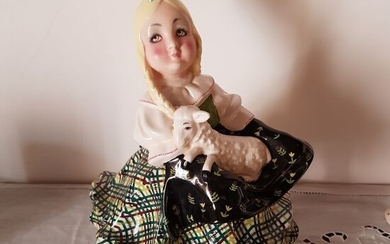 Sandro Vacchetti - Essevi - Figurine, little girl with lamb on her lap - Ceramic