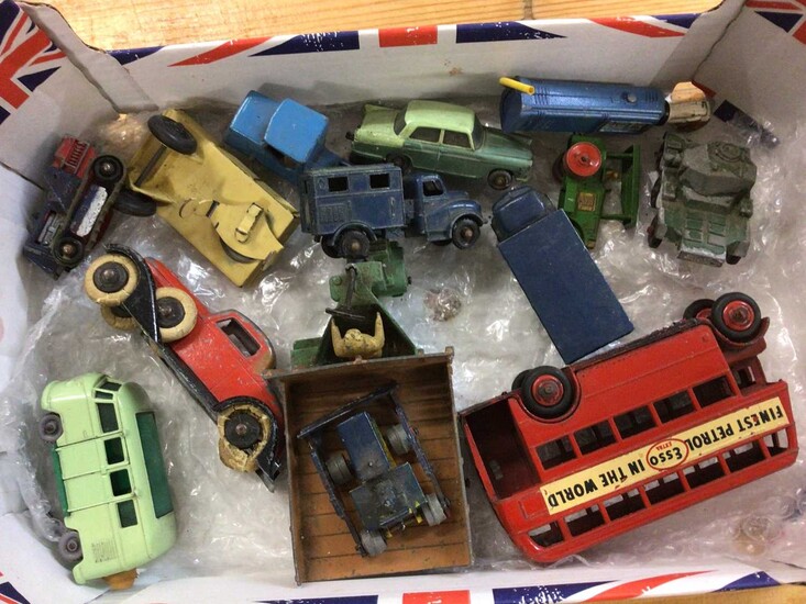 Small collection of Matchbox, Dinky and other models