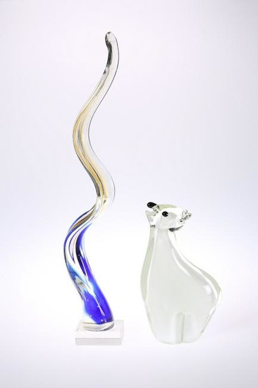 TWO PIECES OF VINTAGE ART GLASS: one zoomorphic in