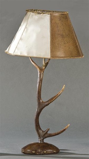 Table lamp made of deer’s antler, possibly made by The