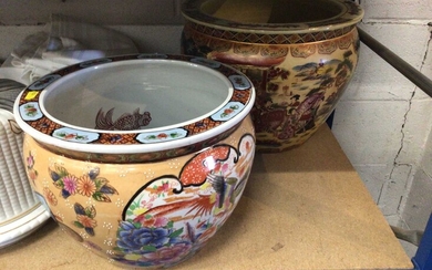 Two Japanese porcelain Goldfish Bowls / Jardinère (2)
