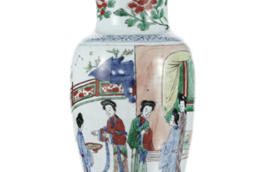 Vase en porcelaine wucai, Chine, époque Transition, h. 41,5 cm