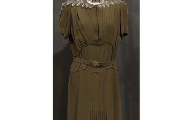 Vintage Fashion - A Norman Hartnell silk crepe dress, in kha...