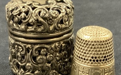 Vtg Sterling Silver Etched Thimble W Case