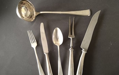 WMF mit Straußenmarke - rare, silver-plated (90/30), strict 33-piece art deco cutlery