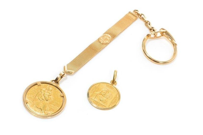 YELLOW GOLD KEYCHAIN WITH RELIGIOUS PENDANT, 14g