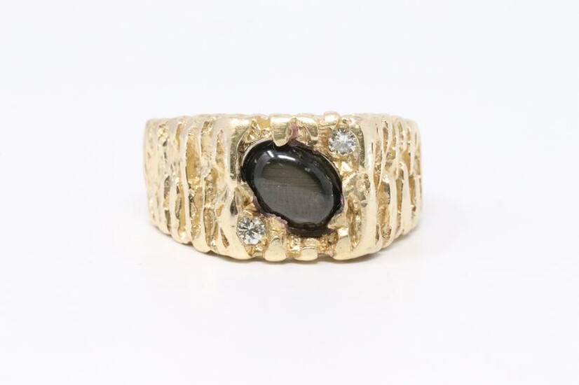 14Kt Men's Diamond and Grey Cabochon stone Ring
