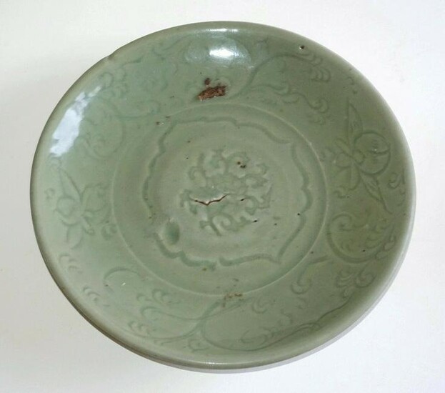 17C Chinese Ming Celadon Deep Dish Molded Floral (AHB)