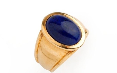 18K (750/°°) yellow gold ring with a lapis...