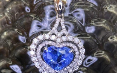 18K White Gold 2.20 ct Sapphire & Diamond Pendant