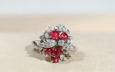 18k Vintage Ruby Diamond Cluster Ring
